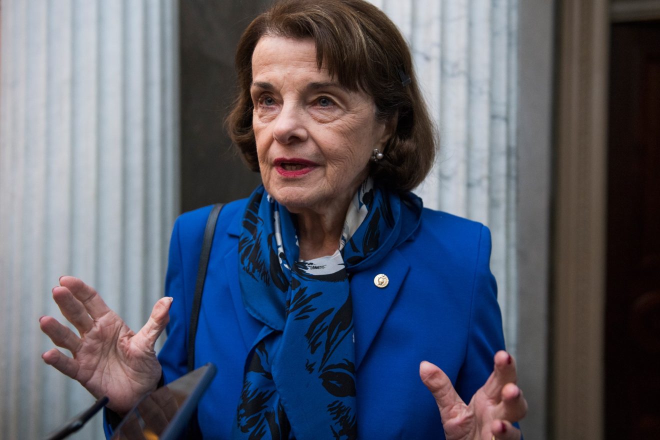 Dianne Feinstein, 3 Senate Colleagues Sold Off Stocks Before