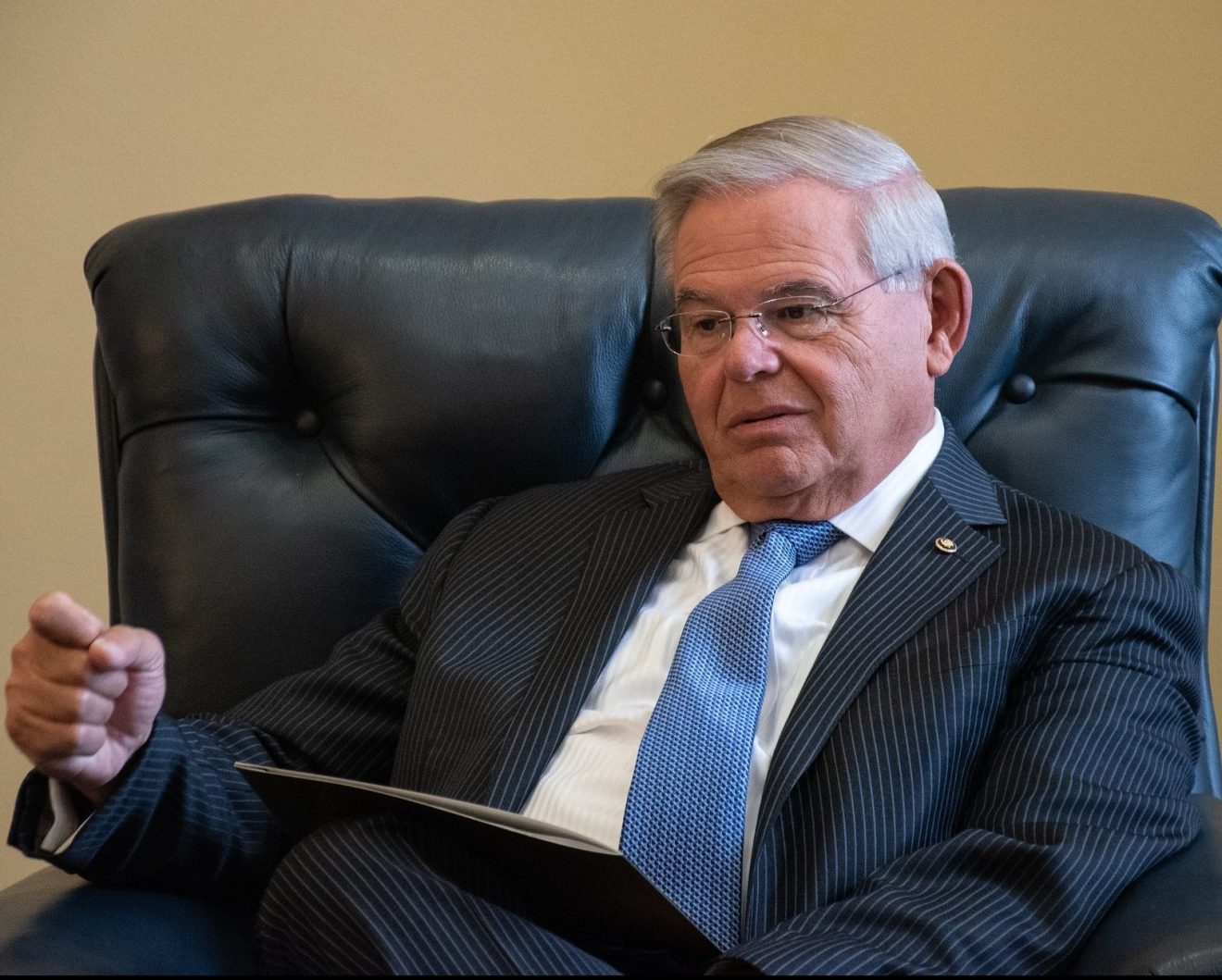 Senator Bob Menendez Mundur dari Senat AS Setelah Dinyatakan Bersalah atas Kasus Suap