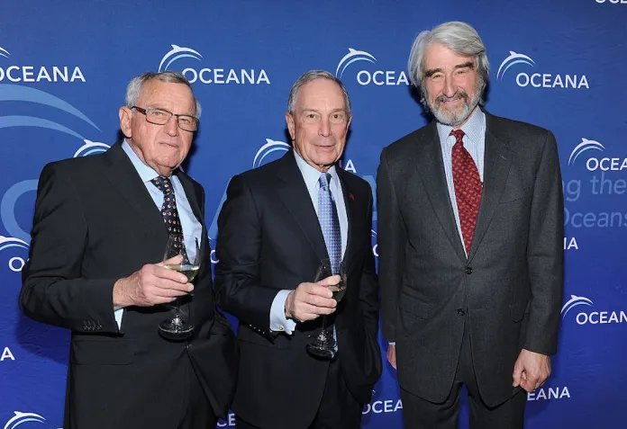 NEW YORK, NY - APRIL 01: (L-R) Hansjorg Wyss, Michael Bloomberg and Sam Waterston attend Oceana's 2015 New York City benefit at Four Seasons Restaurant on April 1, 2015 in New York City. (Photo by Craig Barritt/Getty Images for Oceana)