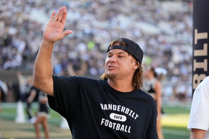 Podcast host Theo Von.